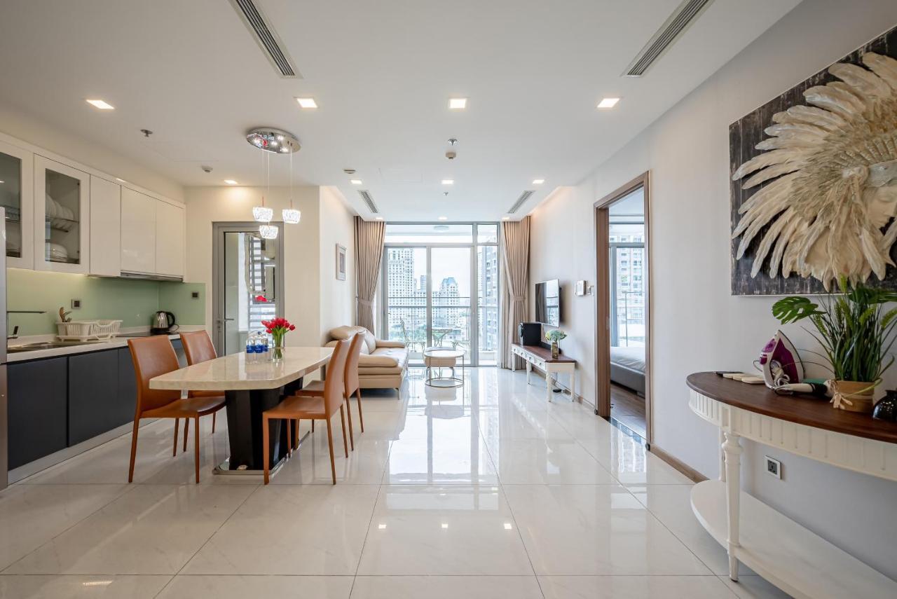 Luxury Apartment At Vinhomes Central Park Thành Pho Ho Chí Minh Esterno foto