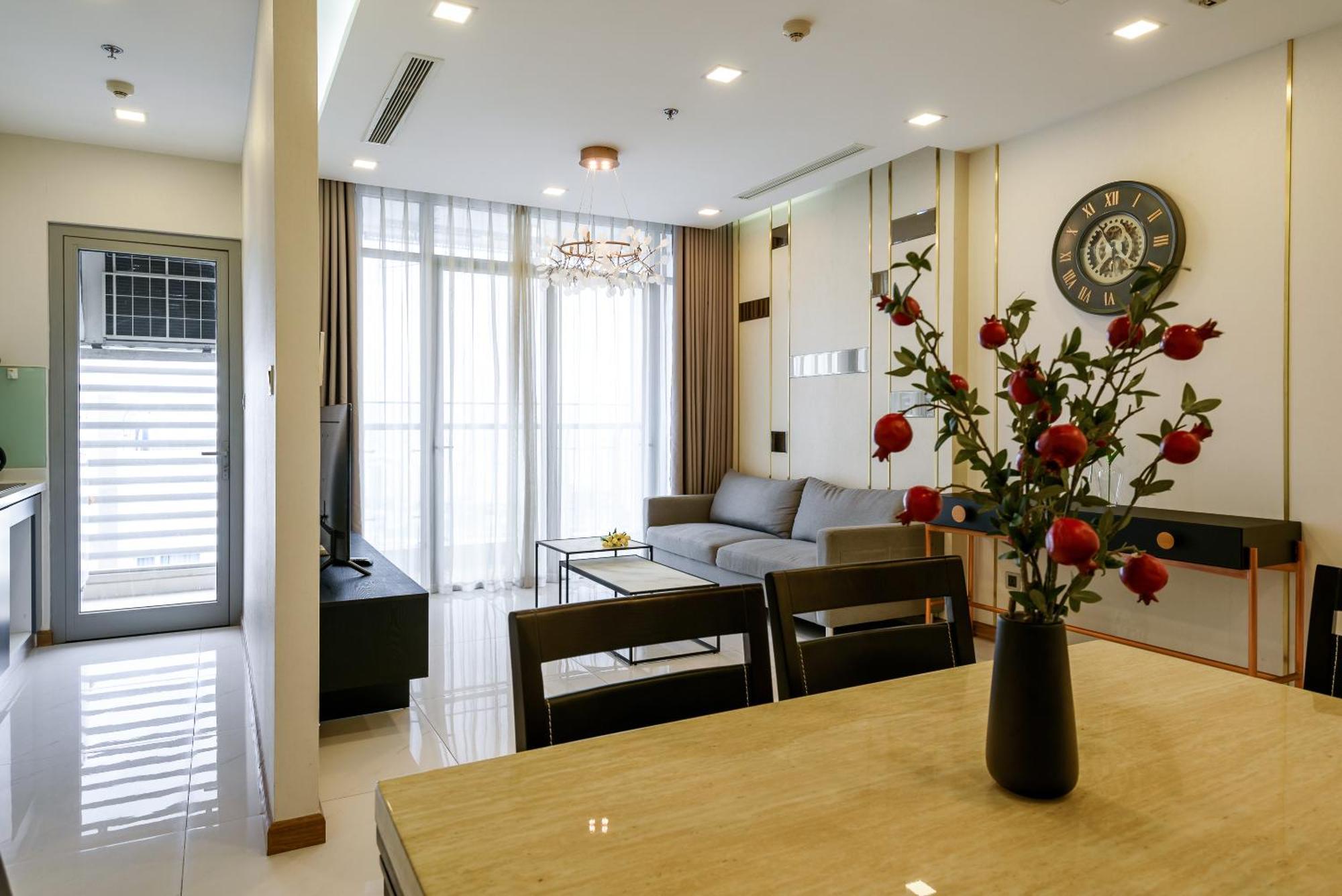 Luxury Apartment At Vinhomes Central Park Thành Pho Ho Chí Minh Esterno foto