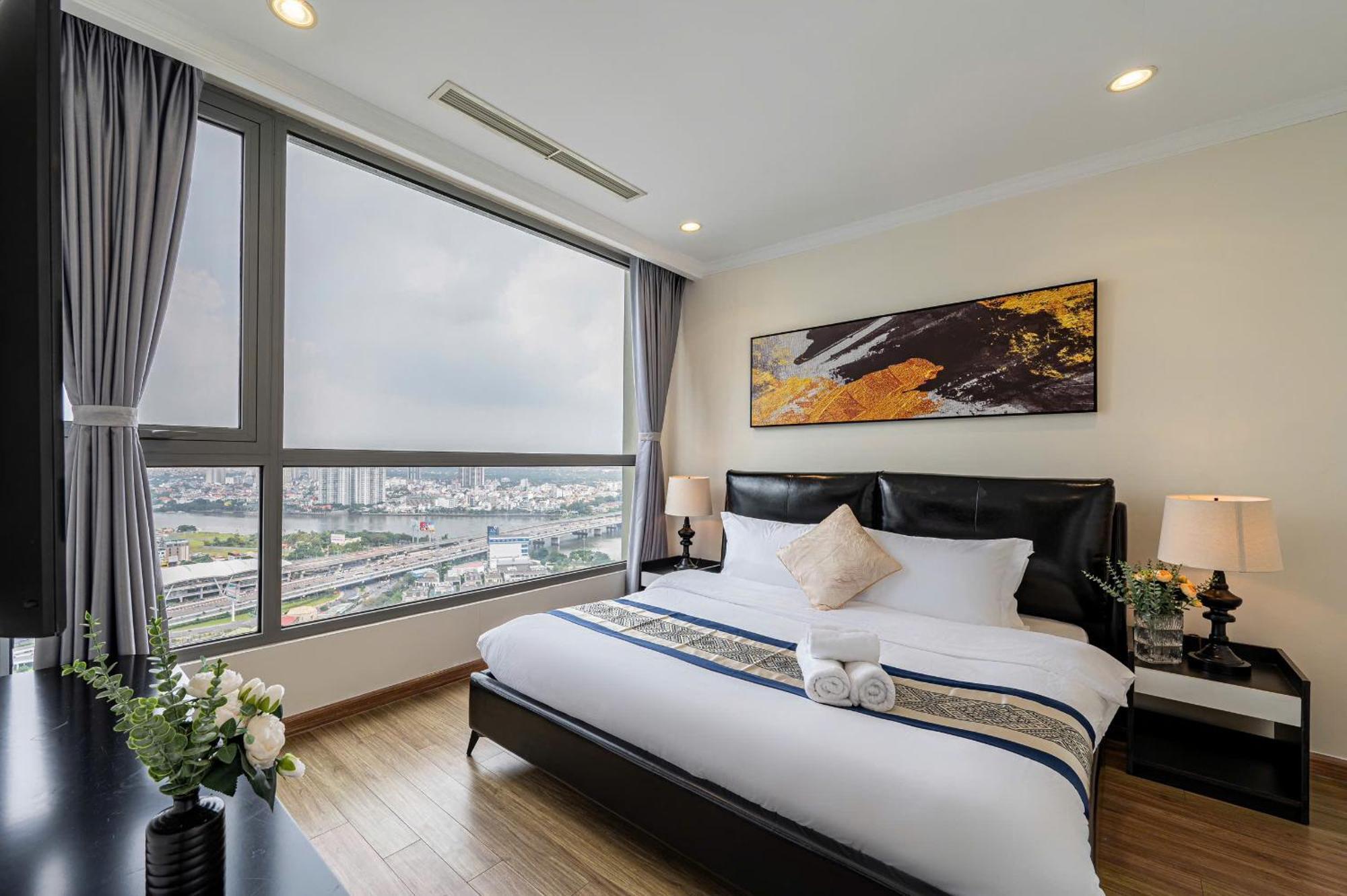 Luxury Apartment At Vinhomes Central Park Thành Pho Ho Chí Minh Esterno foto