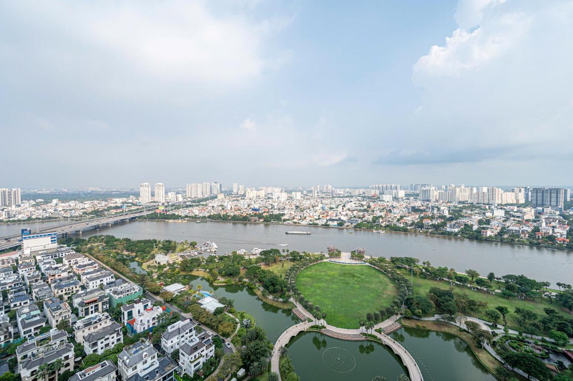 Luxury Apartment At Vinhomes Central Park Thành Pho Ho Chí Minh Esterno foto